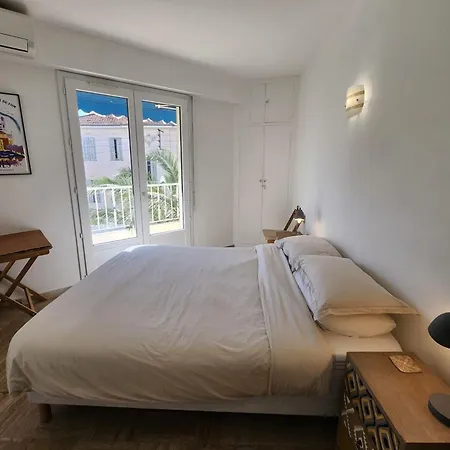 Lovely 2-bedroom With Balcony